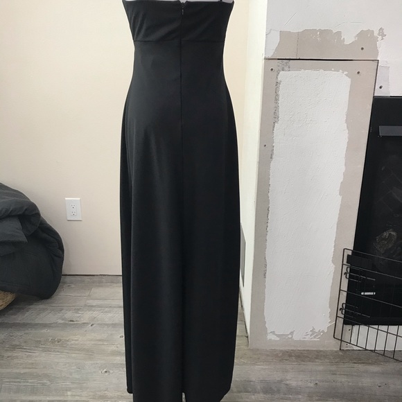 Black Market gown - Picture 3 of 8